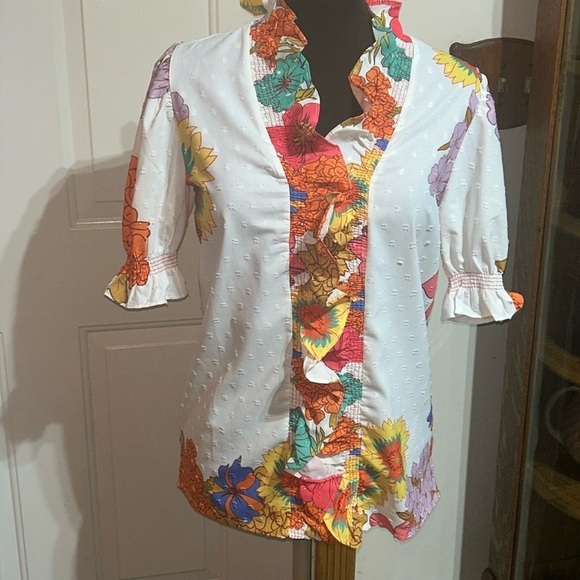 Floral Ruffle Dotted Textured Short Sleeve Summer Top Size Small - Picture 1 of 4